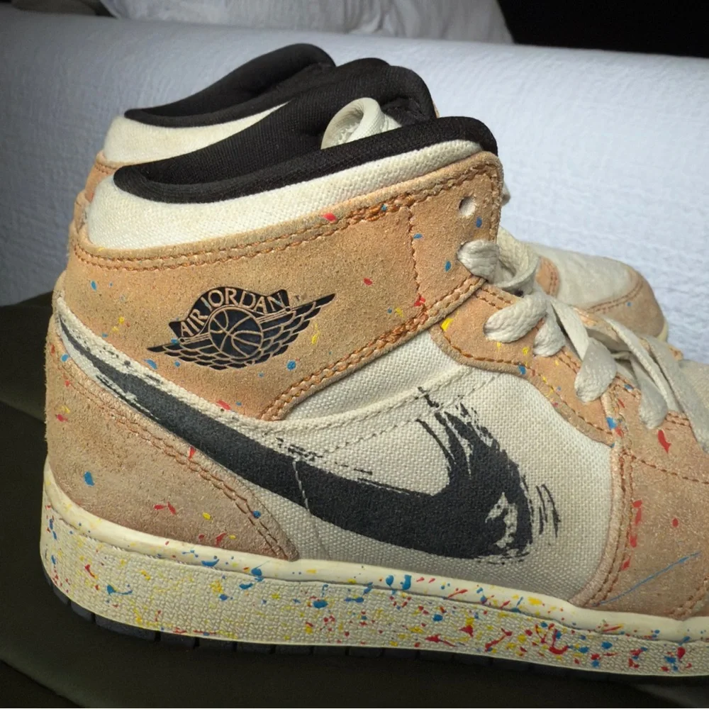 Nike Air Jordan 1 Mid‎ SE 